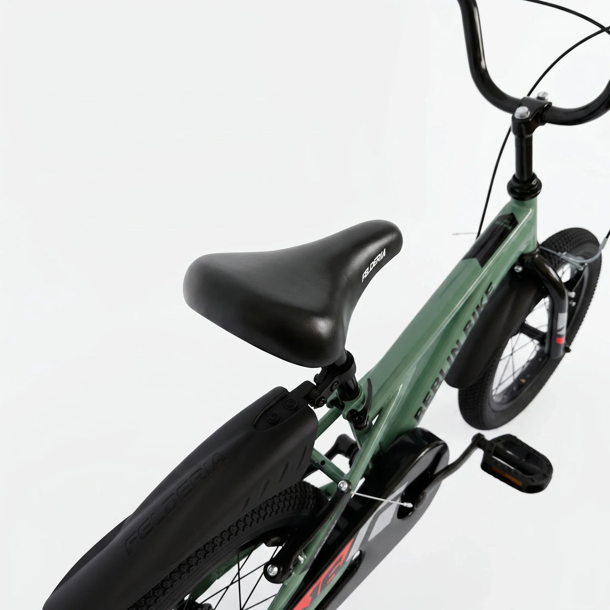 Berlin Bike Cross Kids Bike 16 Inch saddle detail green